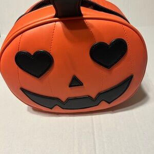 Adorable Pumpkin Halloween Purse with Heart Eyes – Spooky & Sweet!